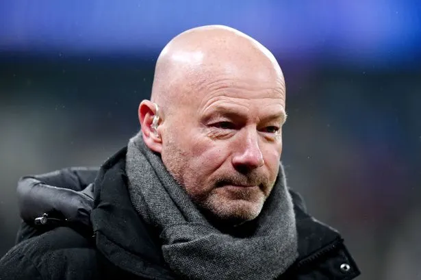 Alan Shearer Questions Arsenal’s Decision to Bench Eze Against Liverpool